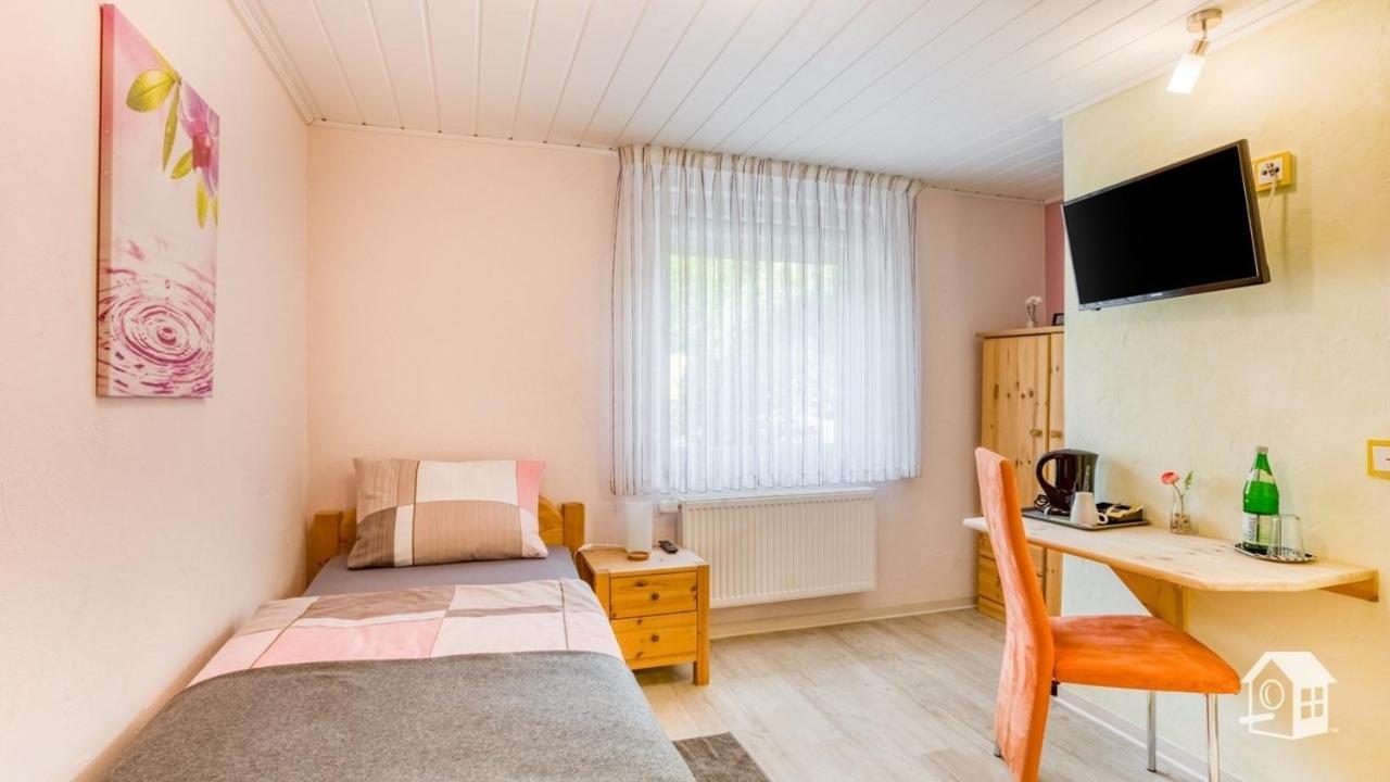 Pension Zum Rothaarsteig Netphen Exterior foto